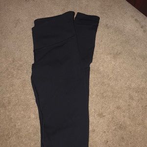 Lululemon under wonders